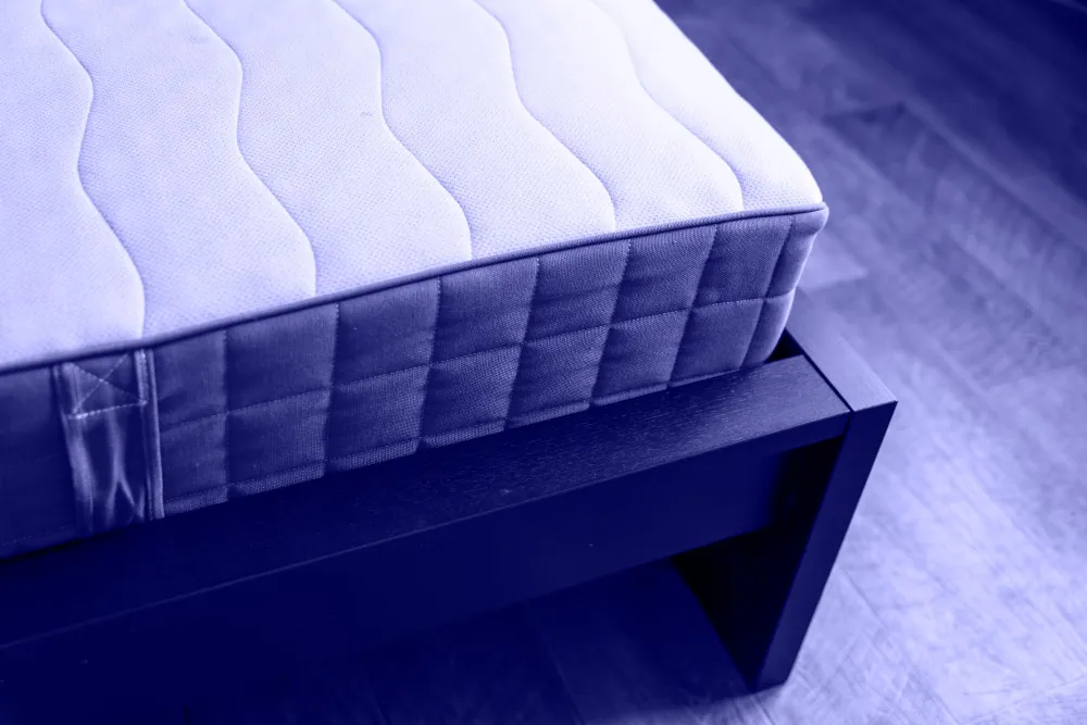 Matelas pas cher en mousse livré roulé et compressé dans une boîte